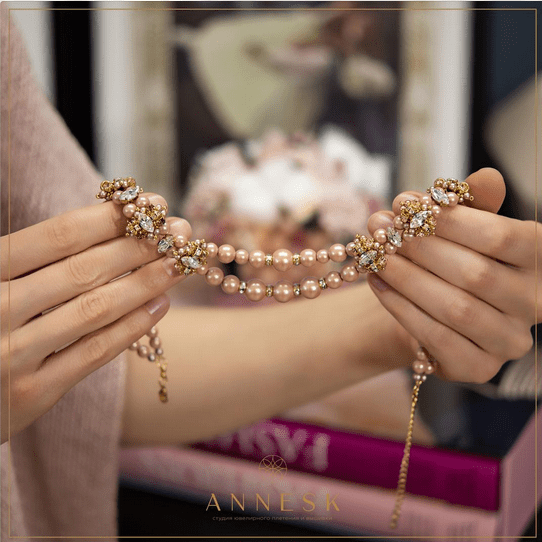 Screenshot 2022-01-20 at 19-41-29 annesk_official.png